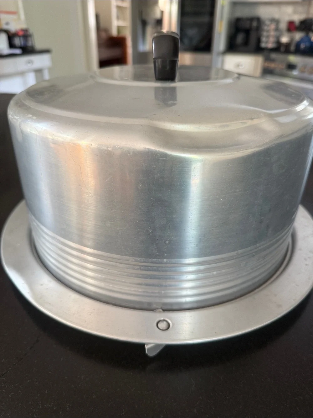 Vintage Regal Ware Aluminum Cake Carrier